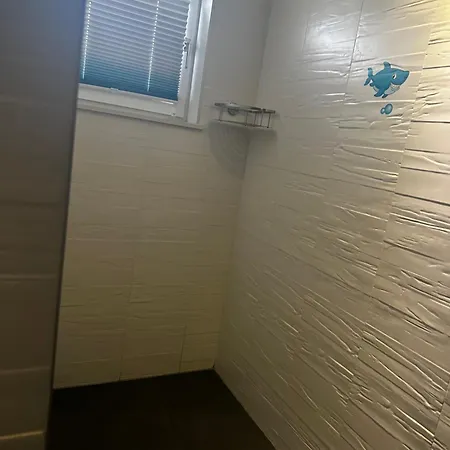 Deluxe Playa Apartman Valbandon
