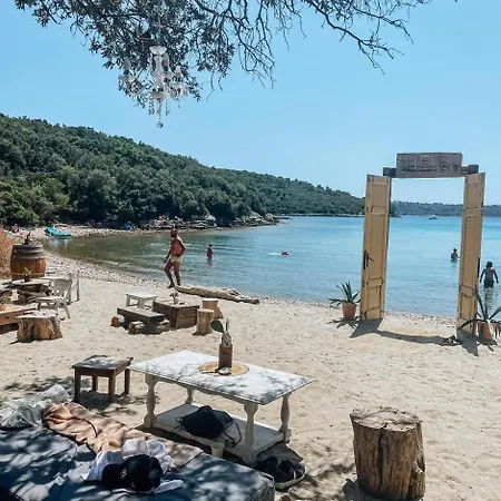 Daire Deluxe Playa Valbandon